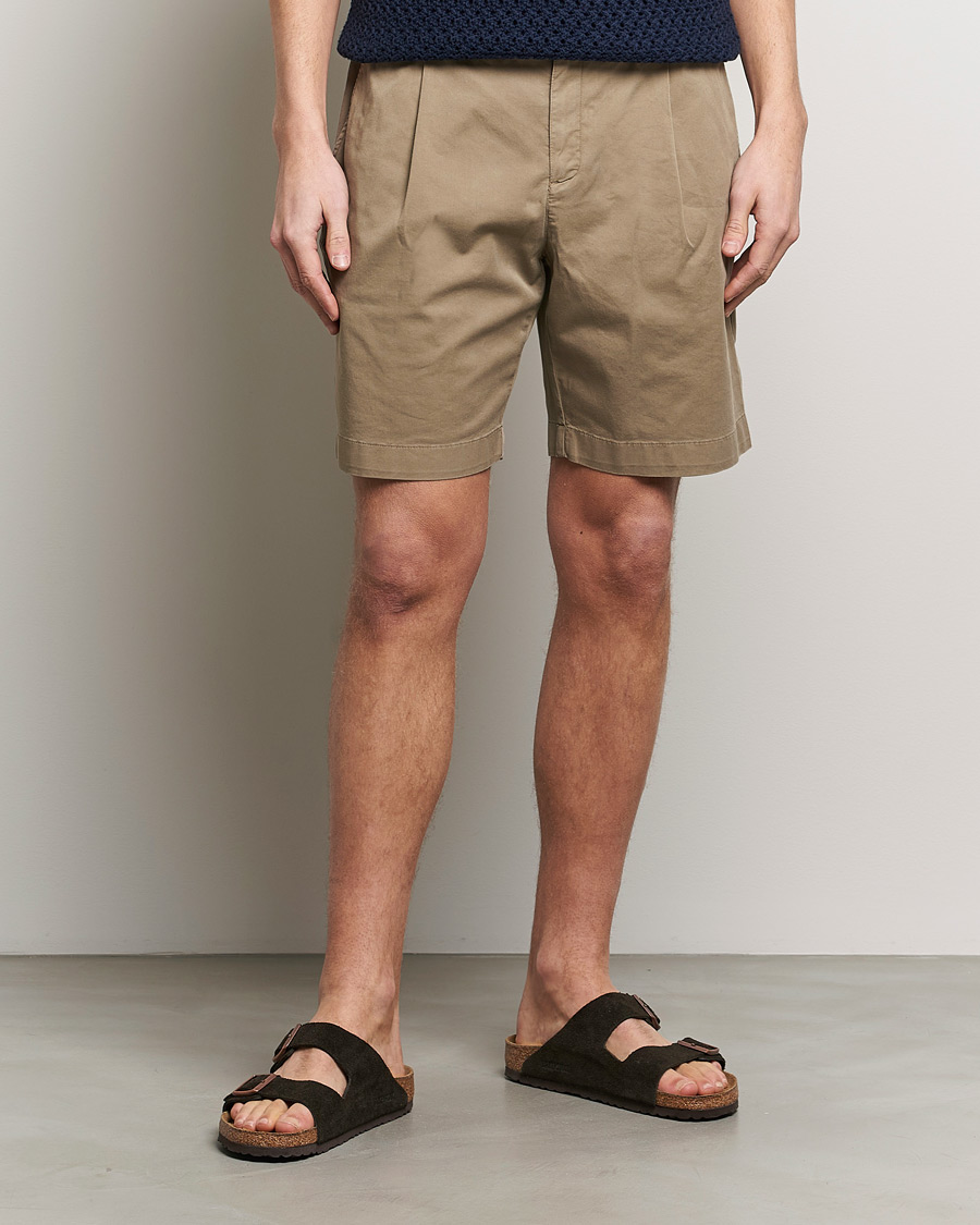 Uomini |  | Sunspel | Pleated Stretch Cotton Twill Shorts Dark Stone