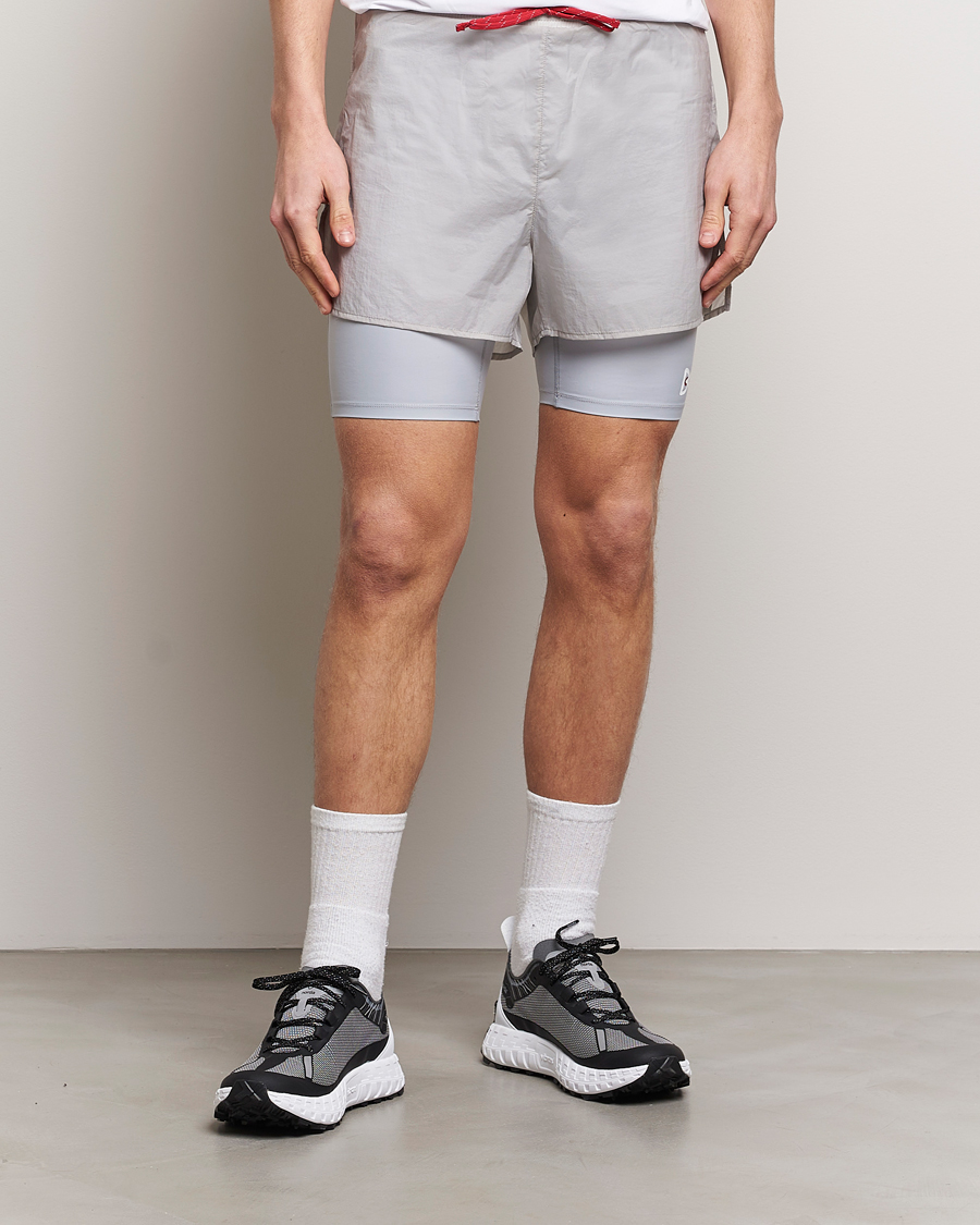 Uomini | Pantaloncini funzionali | District Vision | Ripstop Layered Trail Shorts Moonbeam