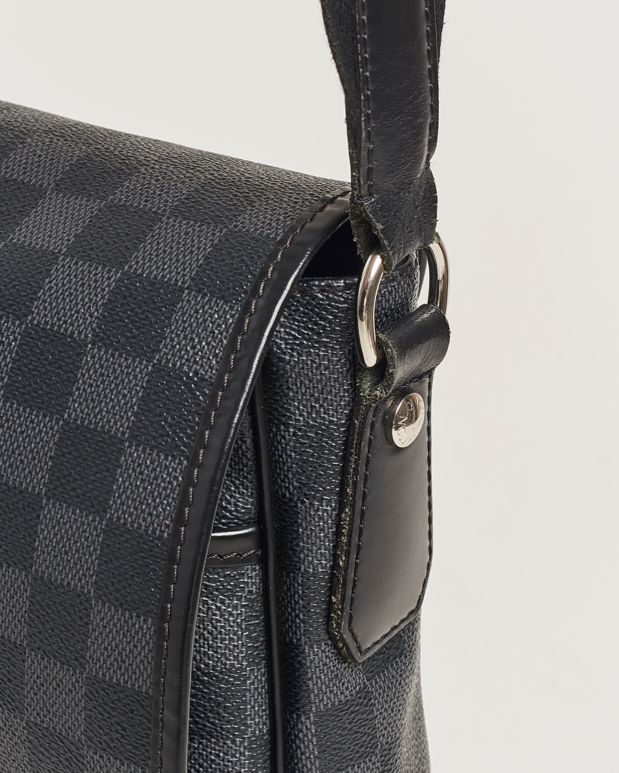 Uomini | Louis Vuitton Pre-Owned Daniel MM Satchel Leather Bag Damier Graphite | Louis Vuitton Pre-Owned | Daniel MM Satchel Leather Bag Damier Graphite