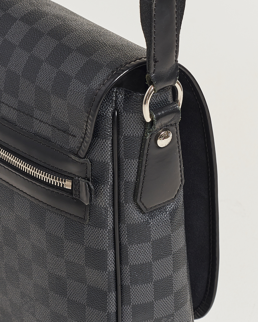 Uomini | Louis Vuitton Pre-Owned Daniel MM Satchel Leather Bag Damier Graphite | Louis Vuitton Pre-Owned | Daniel MM Satchel Leather Bag Damier Graphite