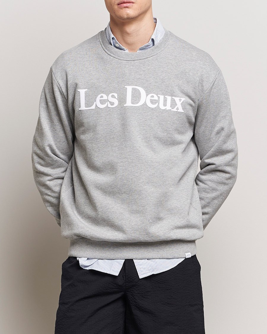 Uomini |  | LES DEUX | Charles Logo Sweatshirt Light Grey Melange