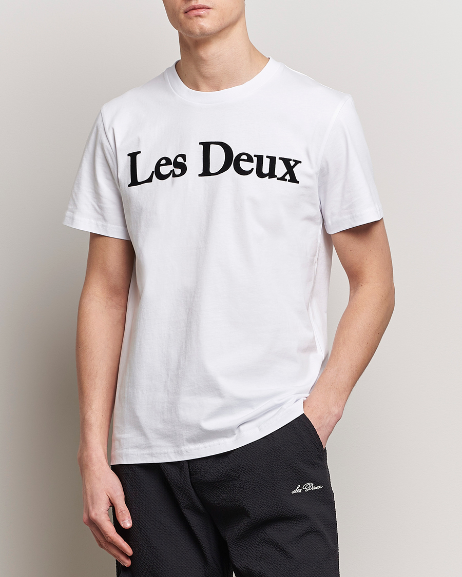 Uomini |  | LES DEUX | Charles Logo T-Shirt Wihte