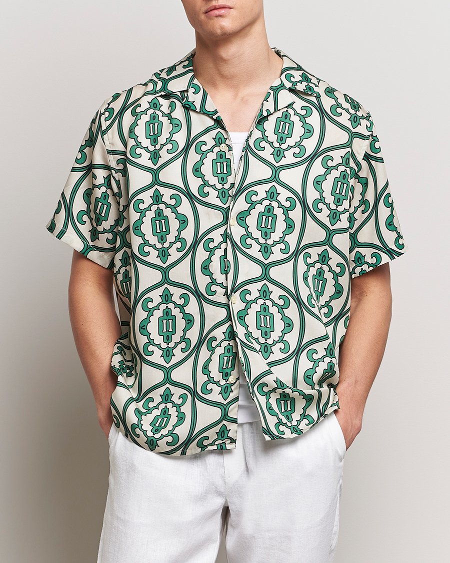 Uomini | Camicie a maniche corte | LES DEUX | Ornament Print Tencel Shirt Ivory/Green