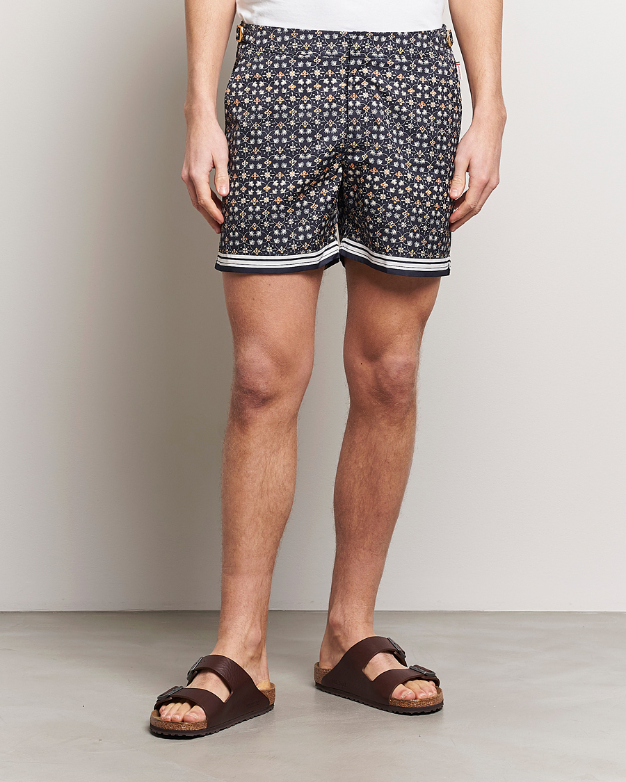 Uomini | Best of British | Orlebar Brown | Bulldog Fiore Printed Swim Shorts Night Iris