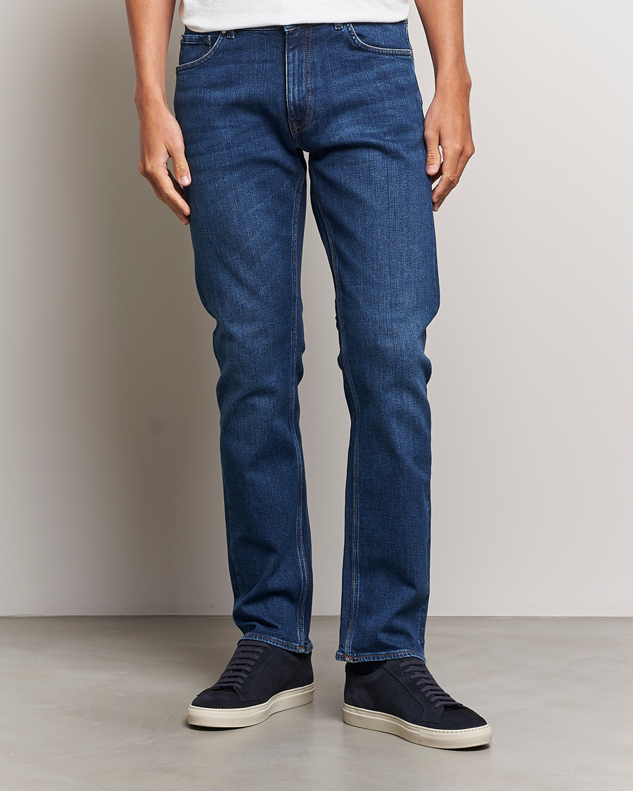 Uomini | Tapered fit | Tiger of Sweden | Des Jeans Midnight Blue