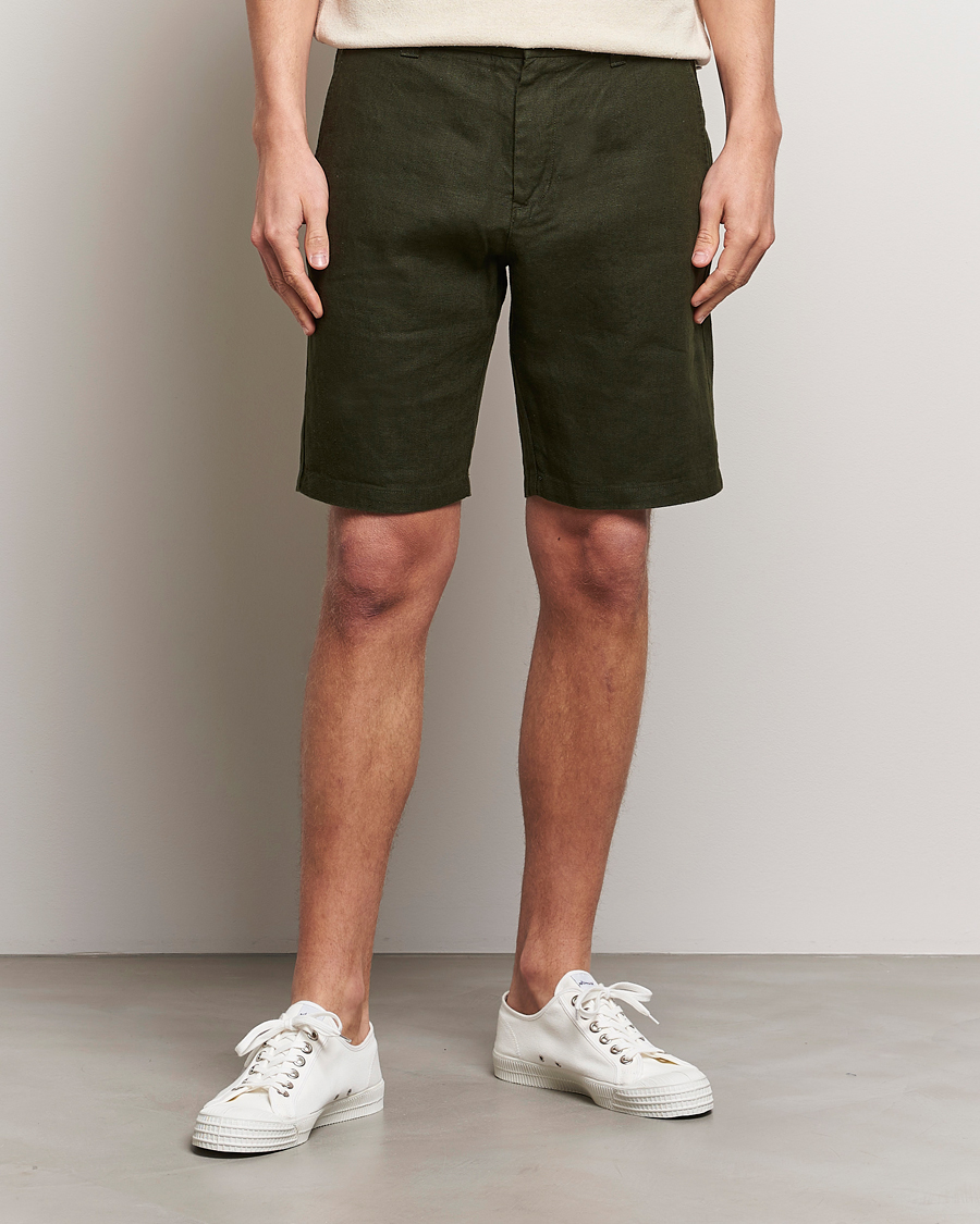 Uomini | Pantaloncini di lino | NN07 | Crown Linen Shorts Rosin Green