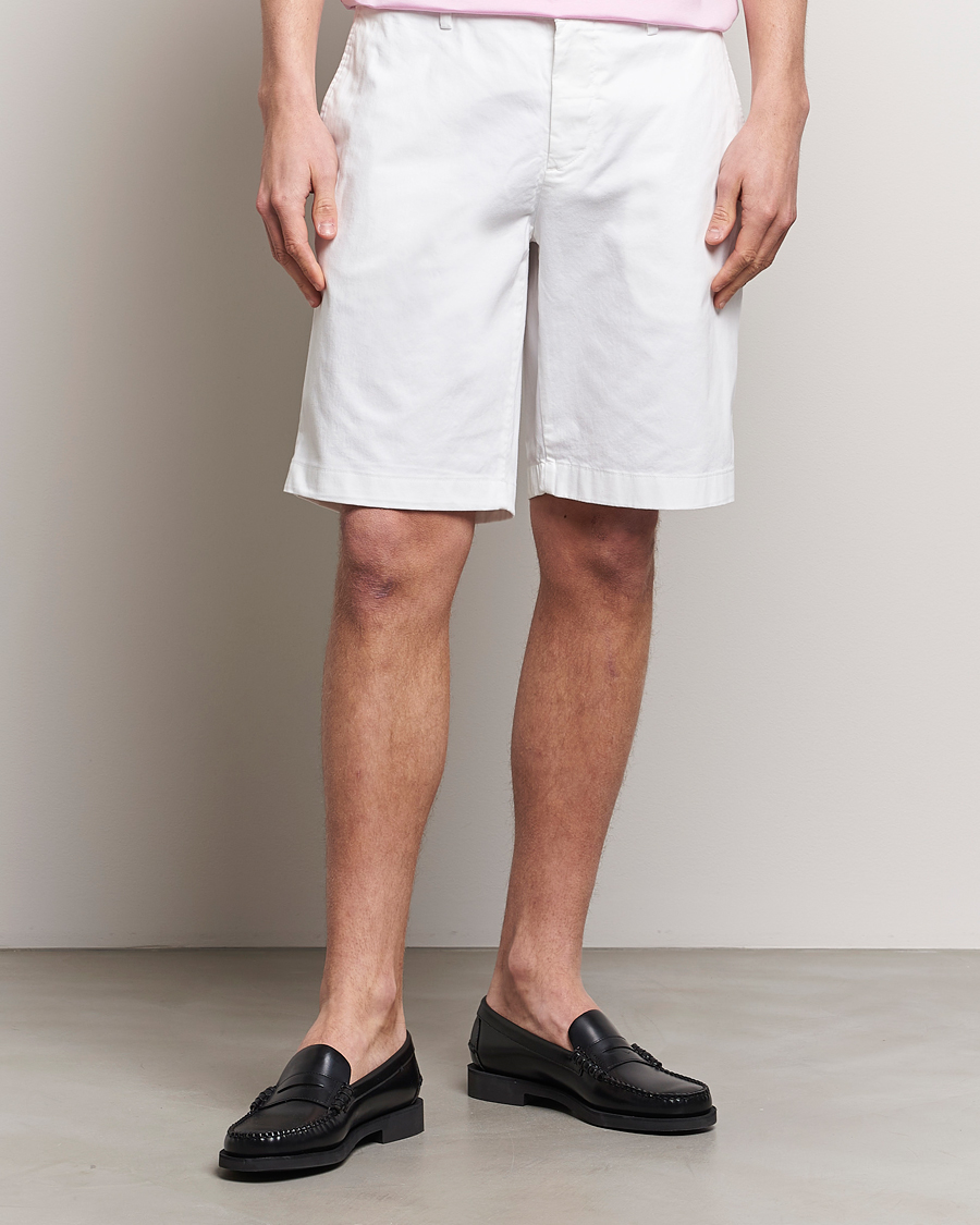 Uomini | Pantaloncini chino | J.Lindeberg | Nathan Cloud Satin Shorts White