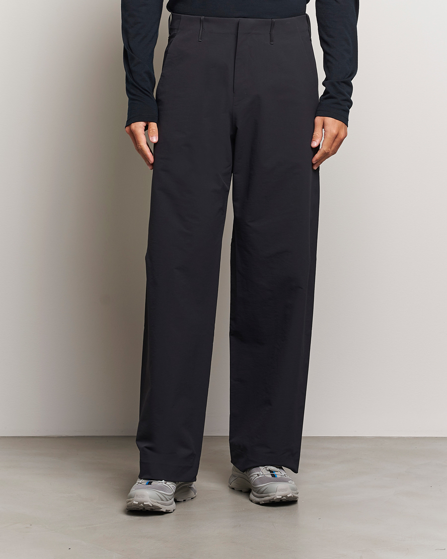 Uomini | Pantaloni | Arc\'teryx Veilance | Corbell Softshell Pants Black