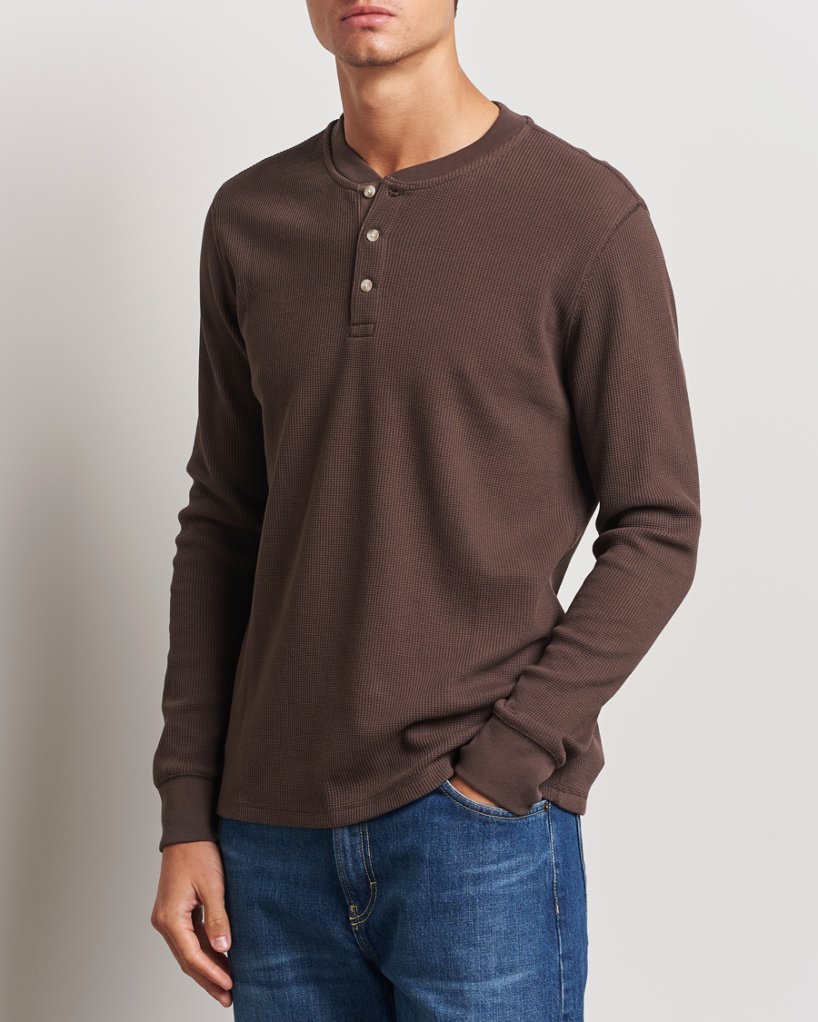 Uomini |  | Levi\'s | Thermal Henley Chocolate Brown