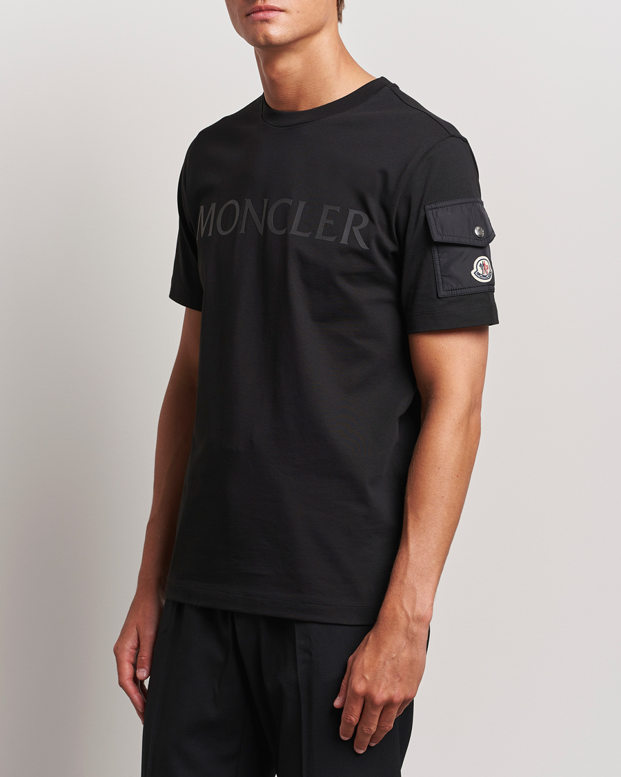 Uomini | Camicie a maniche corte | Moncler | Sleeve Pocket T-Shirt Black