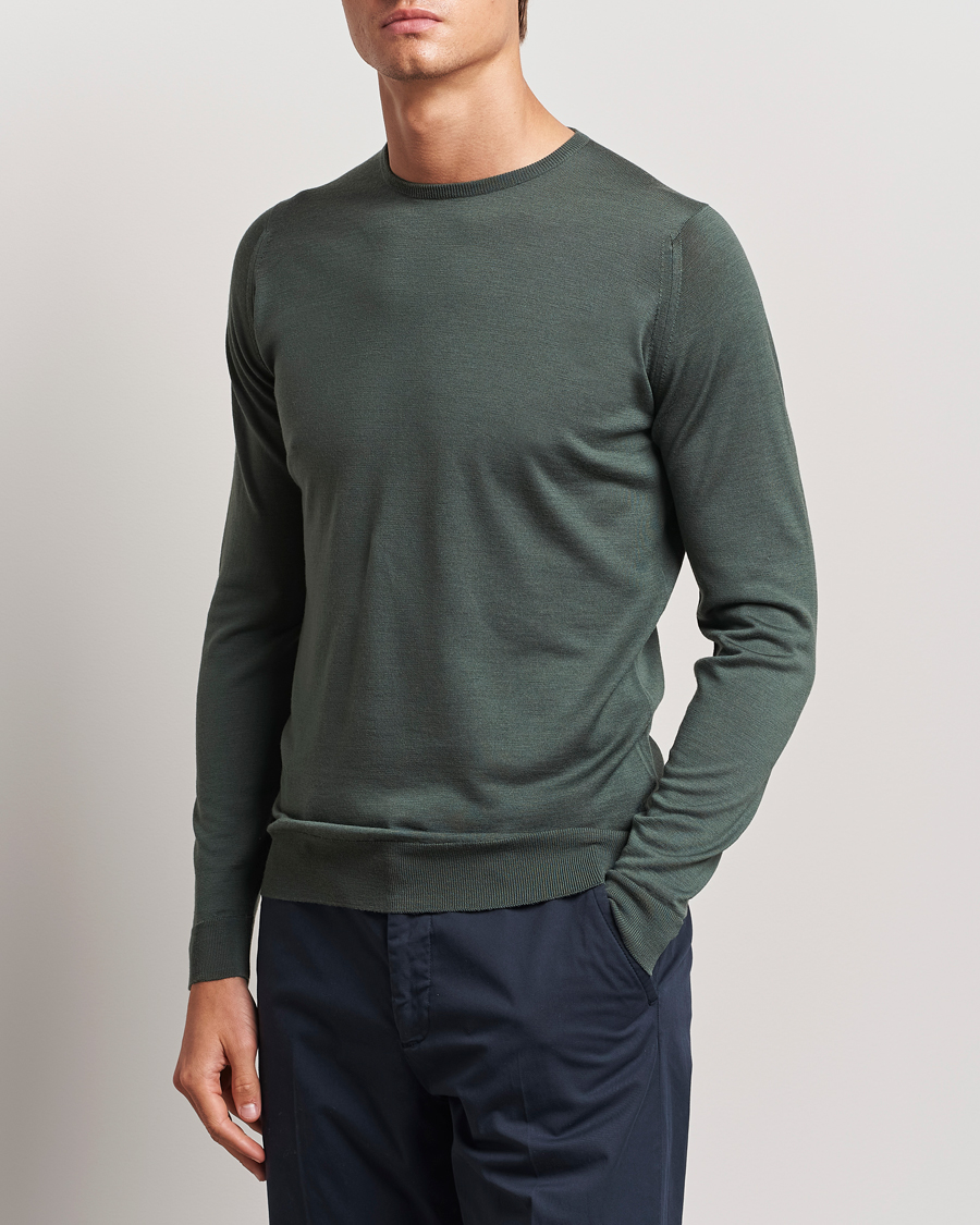 Uomini | John Smedley | John Smedley | Lundy Extra Fine Merino Crew Neck Highland Green