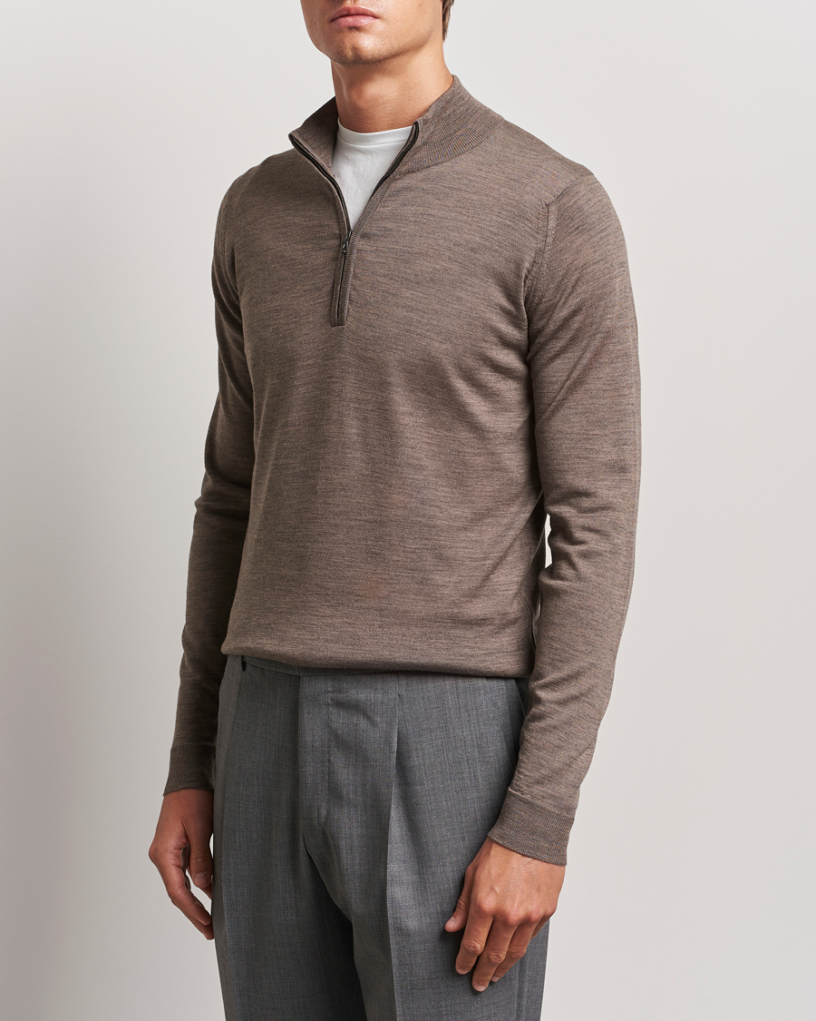 Uomini | John Smedley | John Smedley | Barrow Extra Fine Merino Half Zip Mushroom Brown