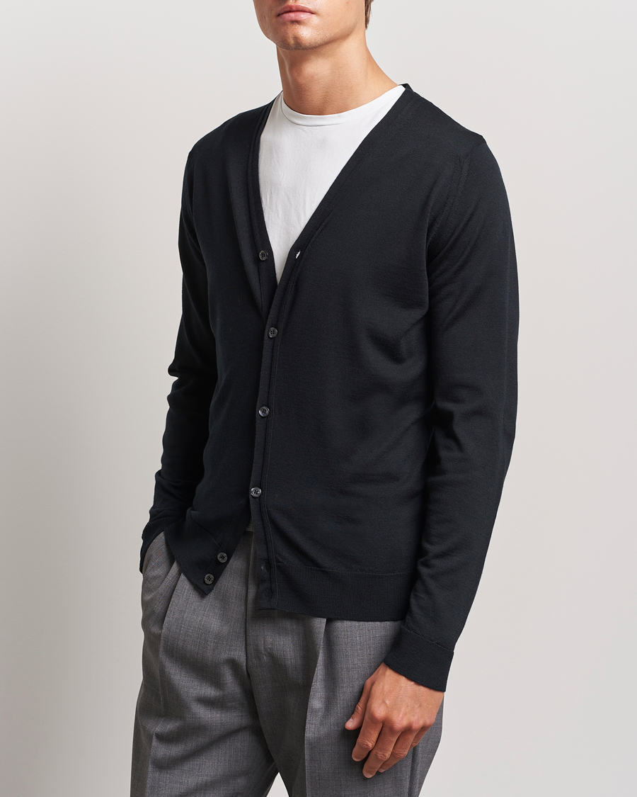 Uomini |  | John Smedley | Petworth Extra Fine Merino Cardigan Black