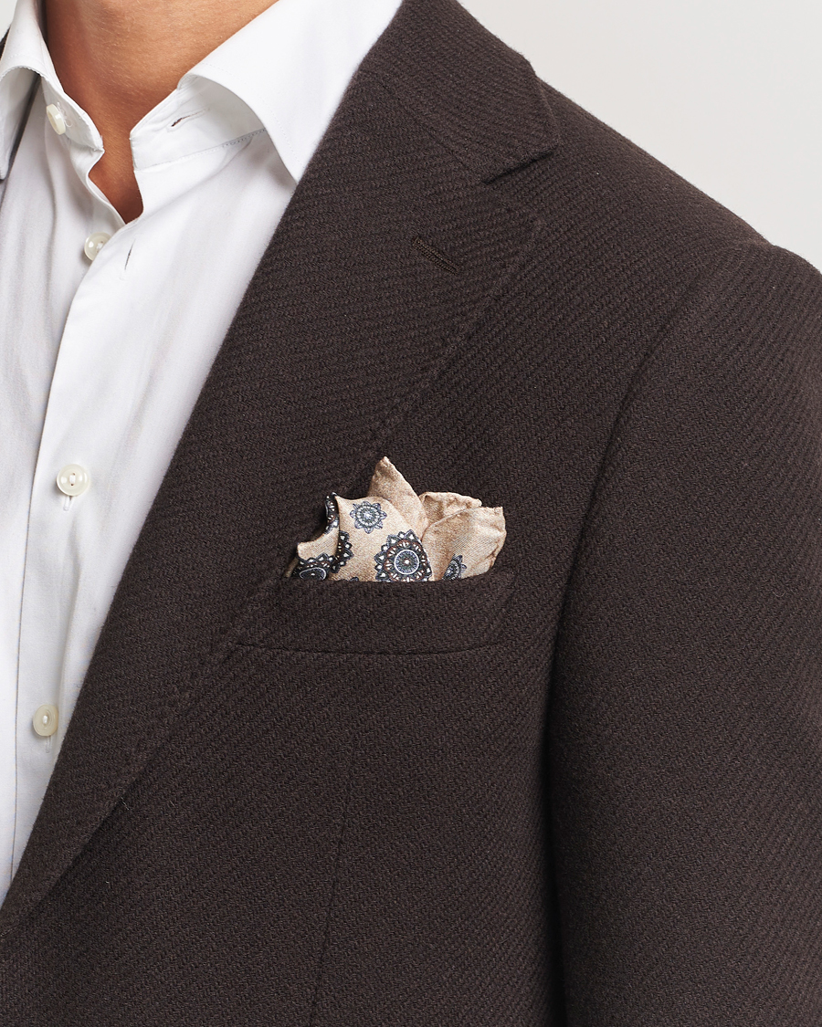 Uomini |  | Amanda Christensen | Silk Twill Printed Flower Pocket Square Cream