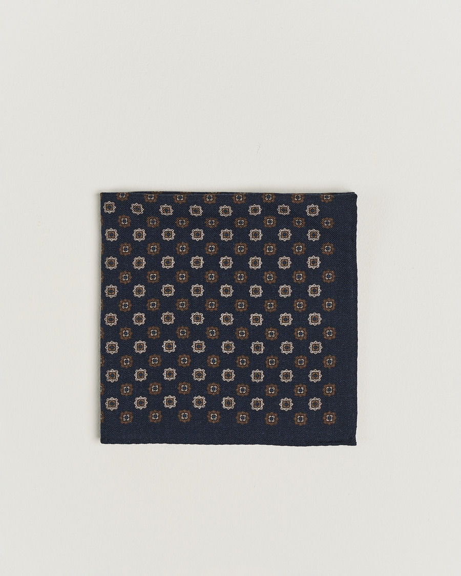 Uomini |  | Amanda Christensen | Wool Flannel Printed Flower Pocket Square Navy