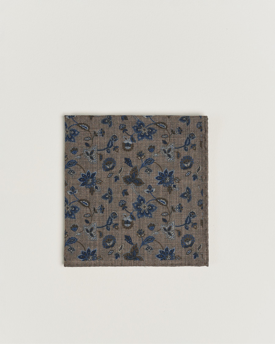 Uomini |  | Amanda Christensen | Wool Flannel Printed Flower Pocket Square Brown