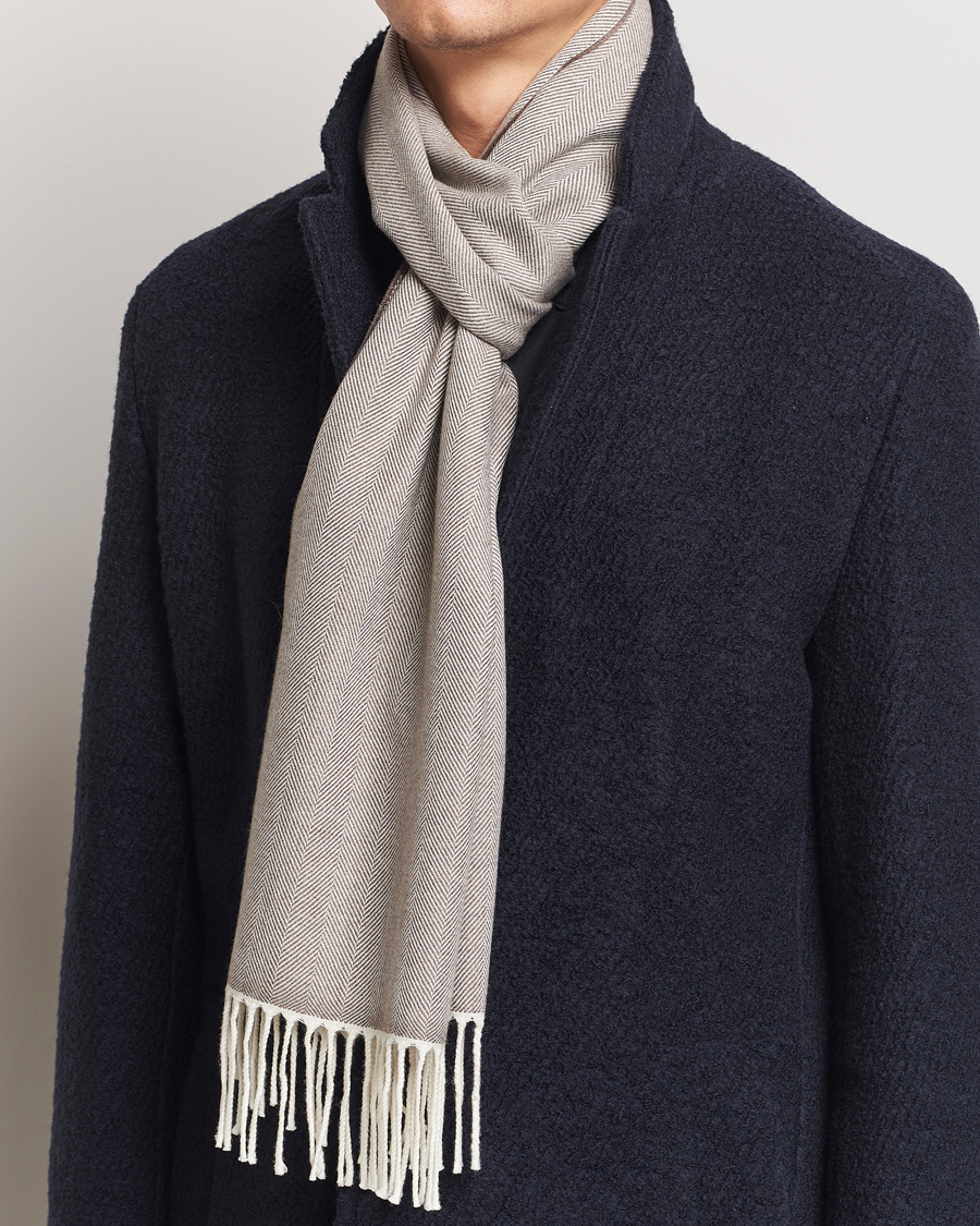 Uomini |  | Eton | Merino Wool Herringbone Scarf Beige