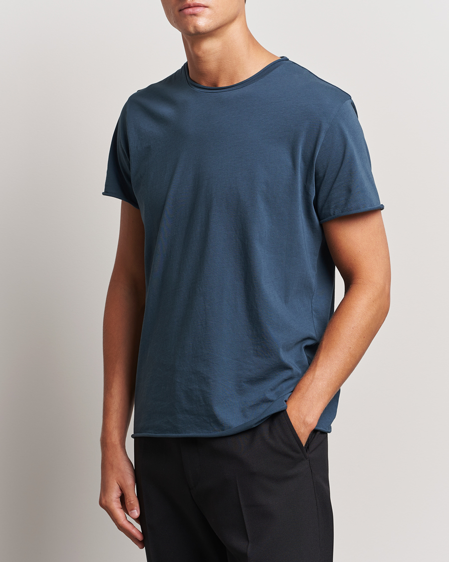 Uomini | Camicie a maniche corte | Filippa K | Roll Neck Crew Neck T-Shirt Dawn Blue