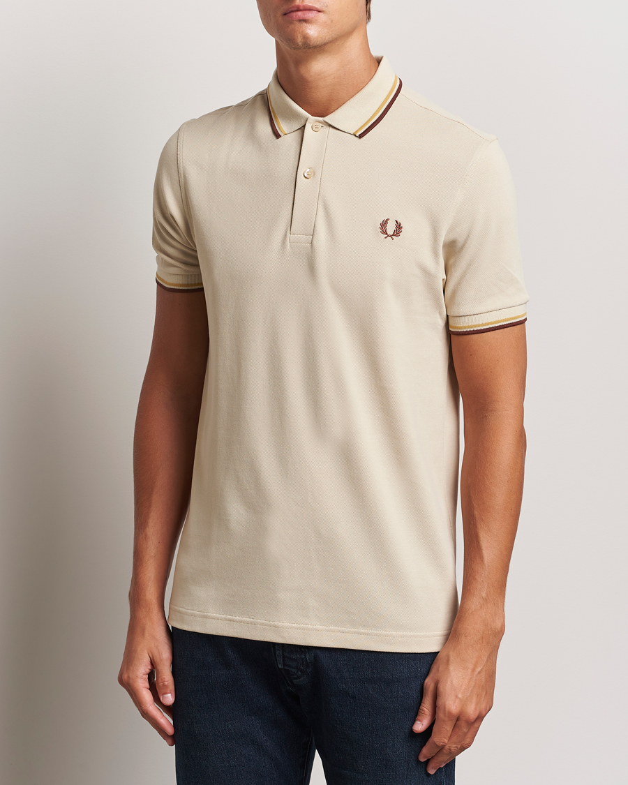 Uomini |  | Fred Perry | Twin Tipped Shirt Oatmeal