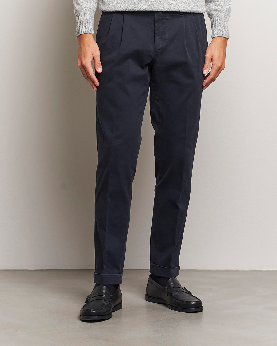 Uomini | Briglia 1949 | Briglia 1949 | Easy Fit Pleated Cotton Stretch Chino Navy