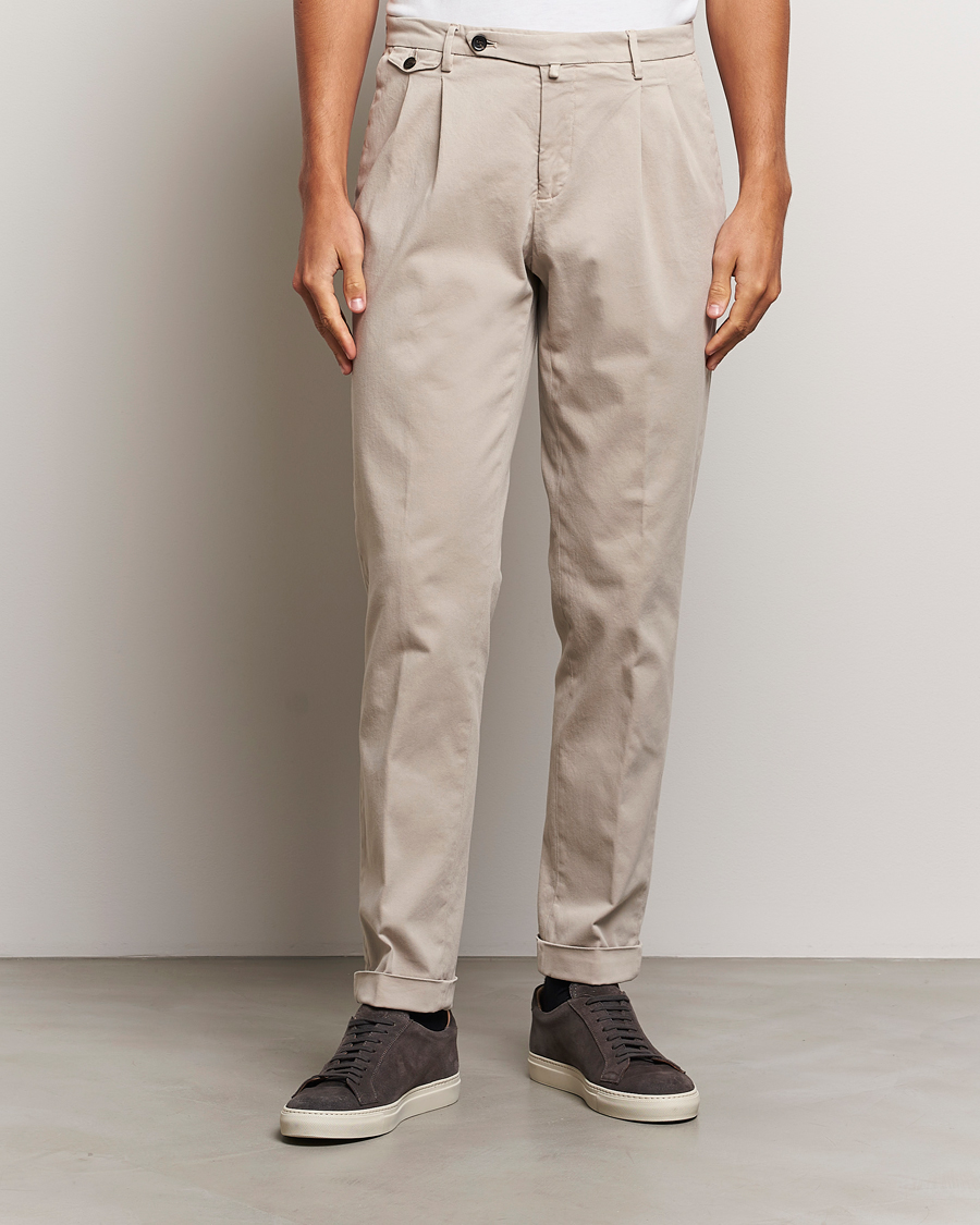 Uomini |  | Briglia 1949 | Easy Fit Pleated Cotton Stretch Chino Beige