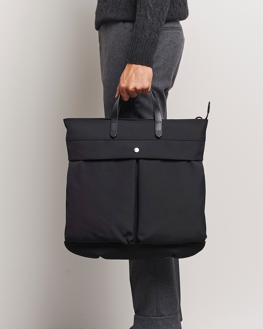 Uomini | Borse a tracolla | Mismo | M/S Helmet Tote Bag Eclipse Black/Black