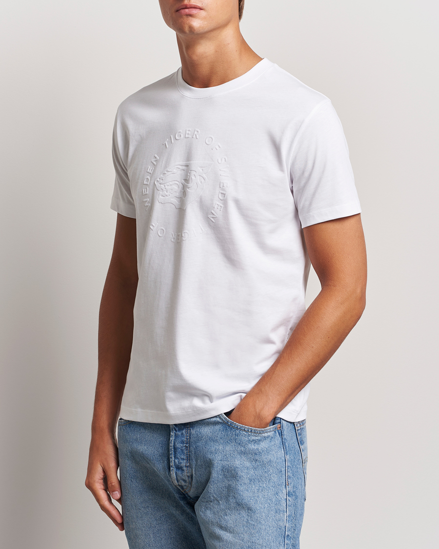 Uomini | Camicie a maniche corte | Tiger of Sweden | Dillan Logo Crew Neck T-Shirt Pure White