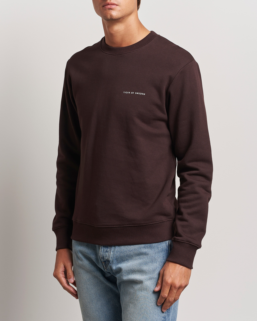 Uomini | Felpe | Tiger of Sweden | Emerson Crew Neck Sweatshirt Dark Chocolate