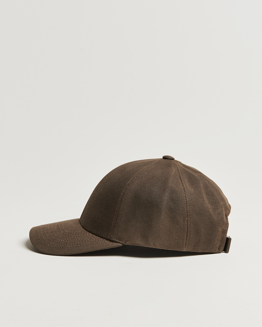 Uomini | New Nordics | Varsity Headwear | Oilskin Baseball Cap Chestnut Brown