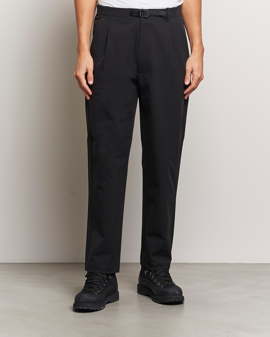 Uomini |  | Goldwin | One Tuck Tapered Stretch Pants Black