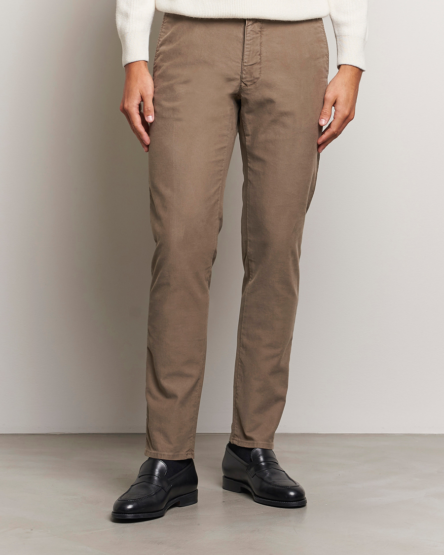 Uomini | Italian Department | Incotex | Slim Fit Garment Dyed Slacks Brown