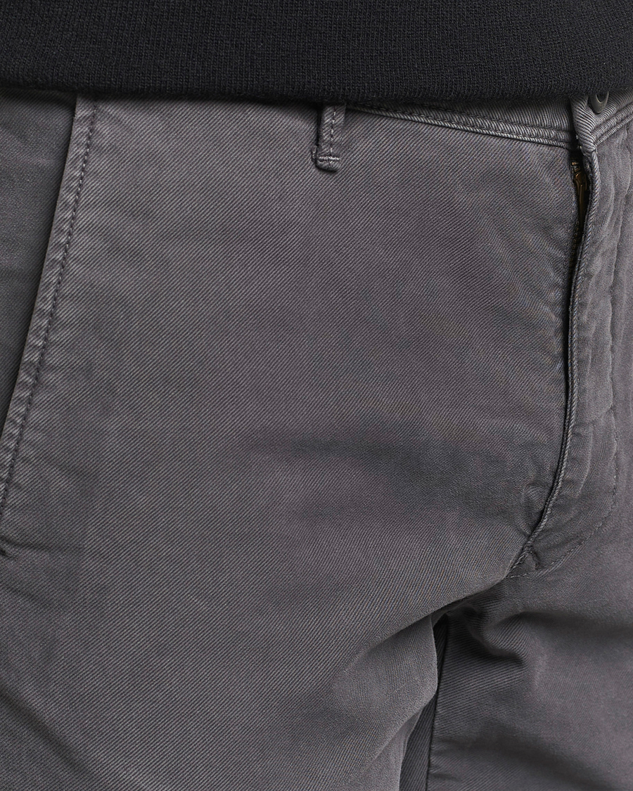 Uomini | Pantaloni | Incotex | Slim Fit Garment Dyed Slacks Dark Grey