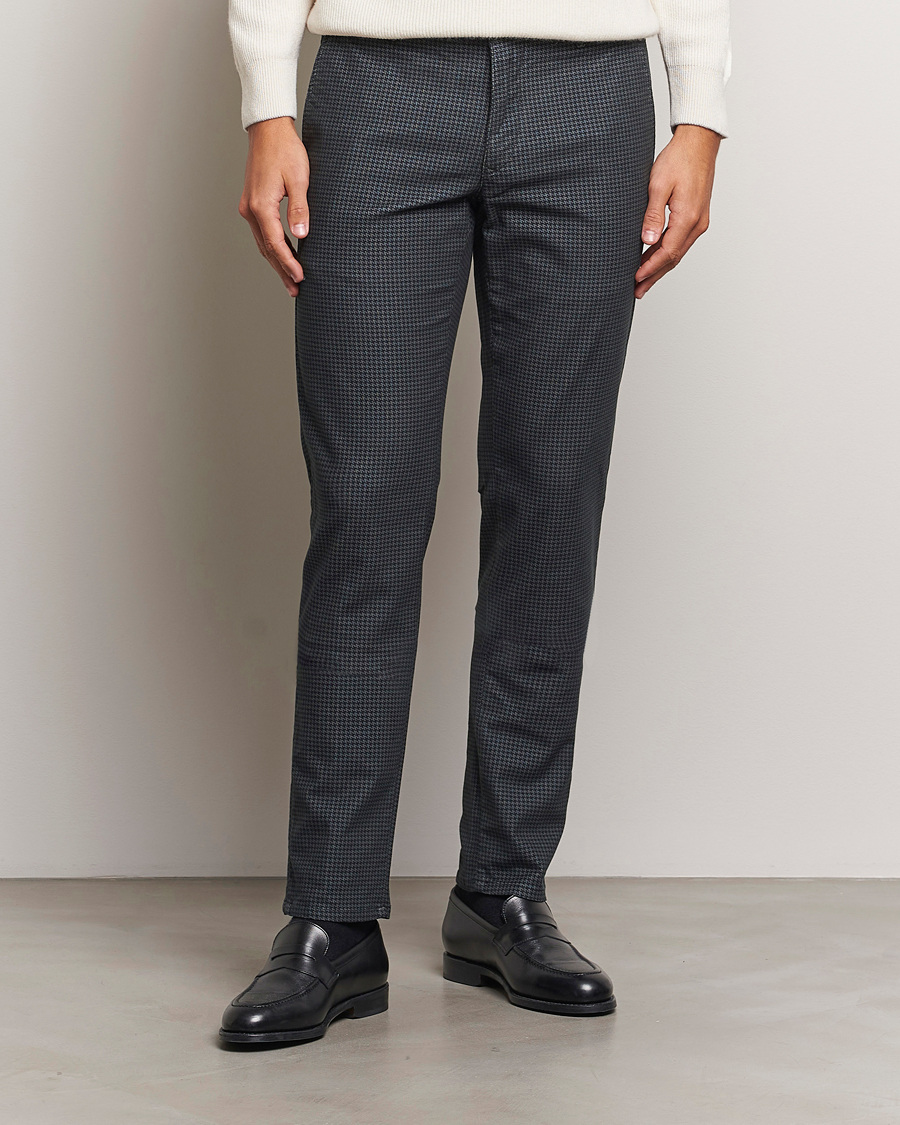 Uomini | Italian Department | Incotex | Slim Fit Houndstooth Cotton Pants Dark Grey