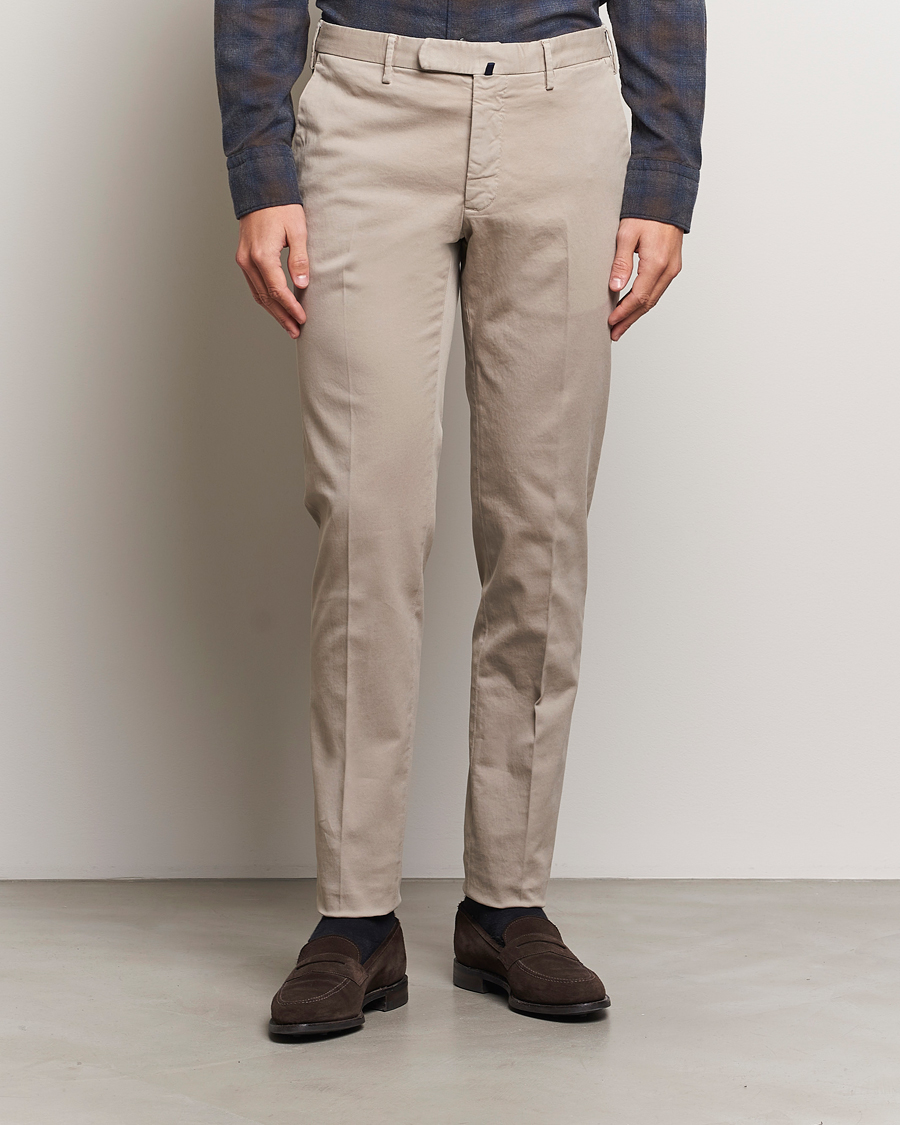 Uomini |  | Incotex | Slim Fit Cotton Stretch Chinos Khaki