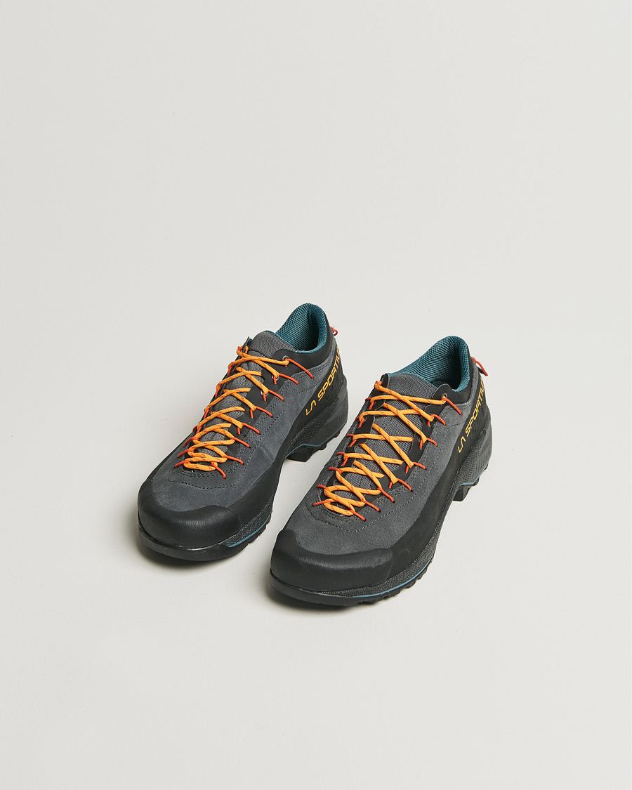 Uomini | Sneakers | La Sportiva | TX4 Evo Hiking Shoes Carbon/Papaya