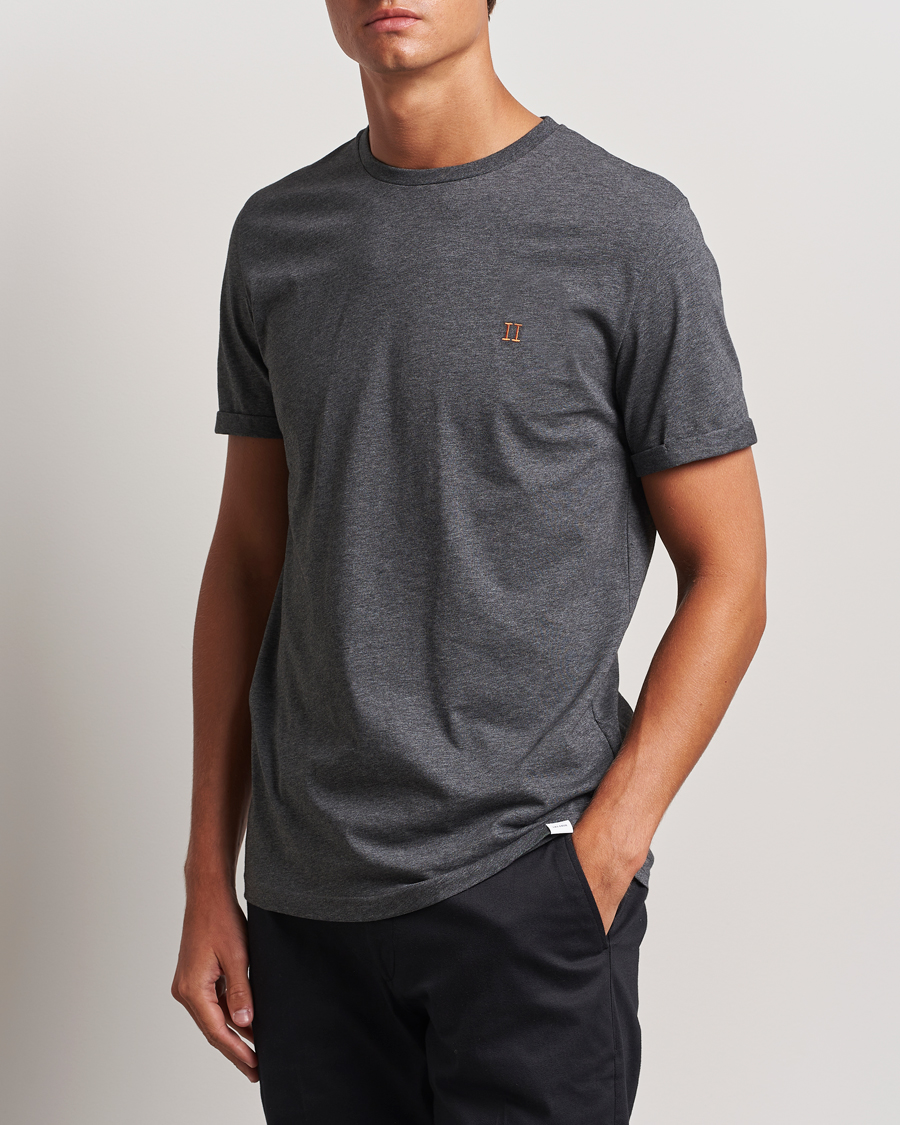 Uomini |  | LES DEUX | Nørregaard T-Shirt Mountain Grey Melange