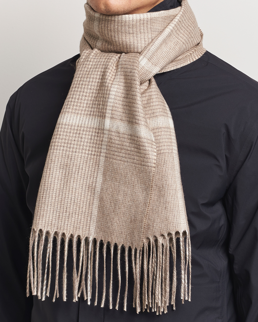 Uomini |  | Piacenza Cashmere | Cashmere/Silk Overcheck Scarf Beige