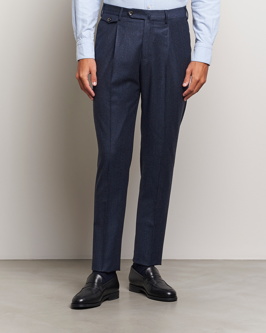 Uomini | Pantaloni di flanella | PT01 | Slim Fit Pleated Houndstooth Flannel Trousers Navy