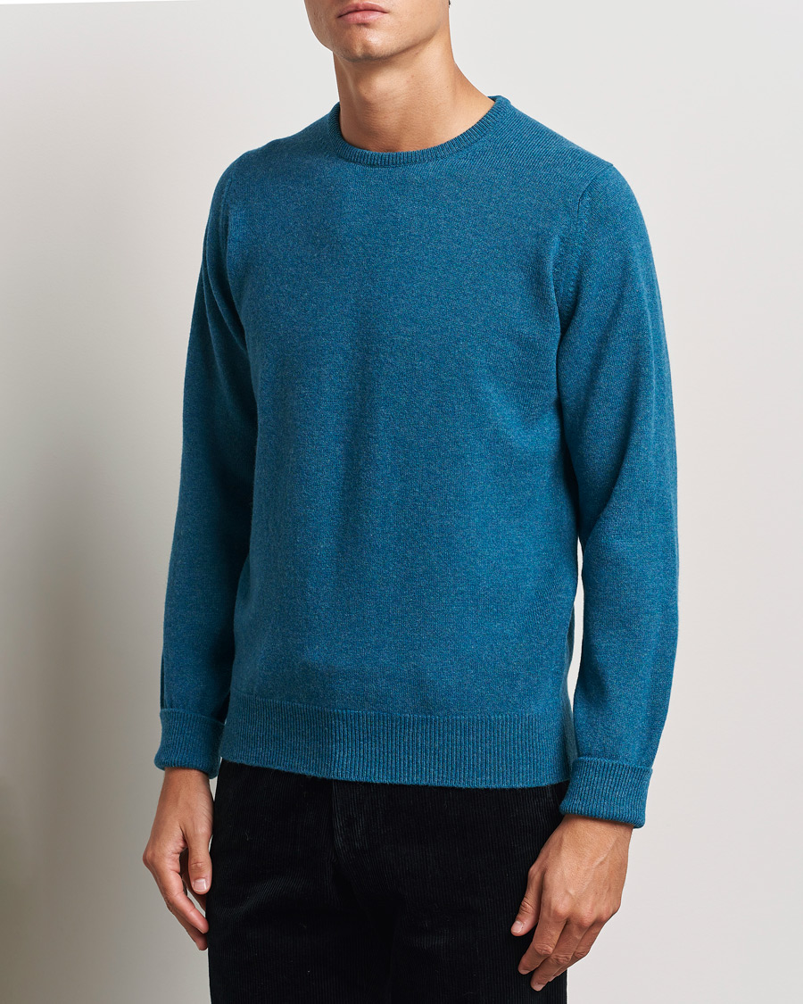 Uomini | Nya produktbilder | William Lockie | Rob Lambswool Crewneck Mallard