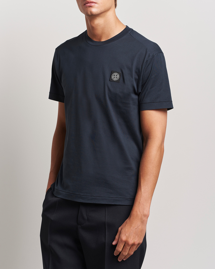 Uomini |  | Stone Island | Garment Dyed Jersey T-Shirt Navy Blue