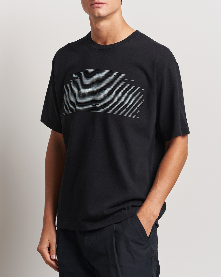 Uomini |  | Stone Island | Garment Dyed Embroidery Logo T-Shirt Black