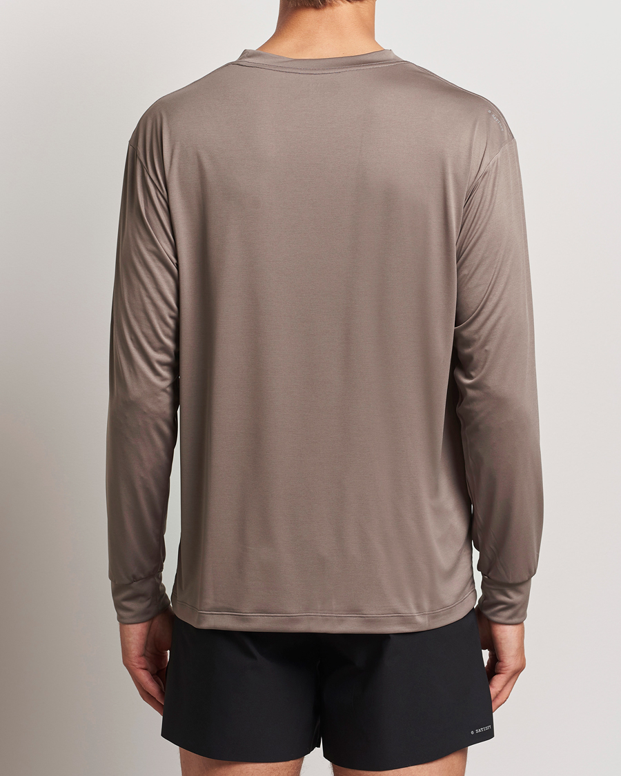 Uomini | T-shirt | Satisfy | AuraLite Long Sleeve T-Shirt Falcon