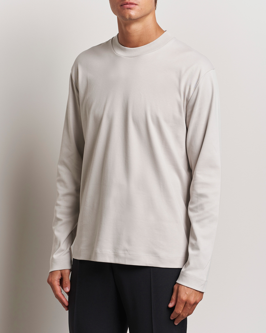 Uomini |  | Sunspel | Heavyweight Mock Neck Long Sleeve T-Shirt Putty