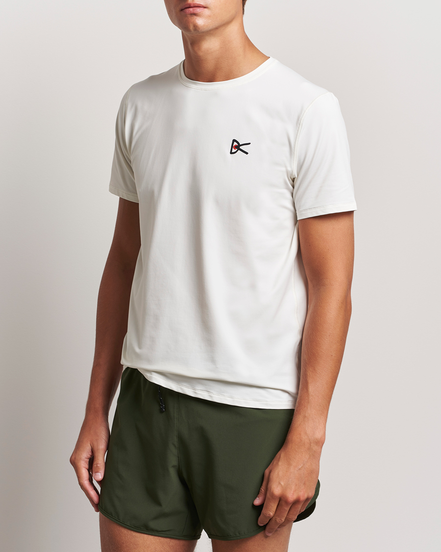 Uomini | T-Shirts | District Vision | Lightweight Short Sleeve T-Shirt Lunar White