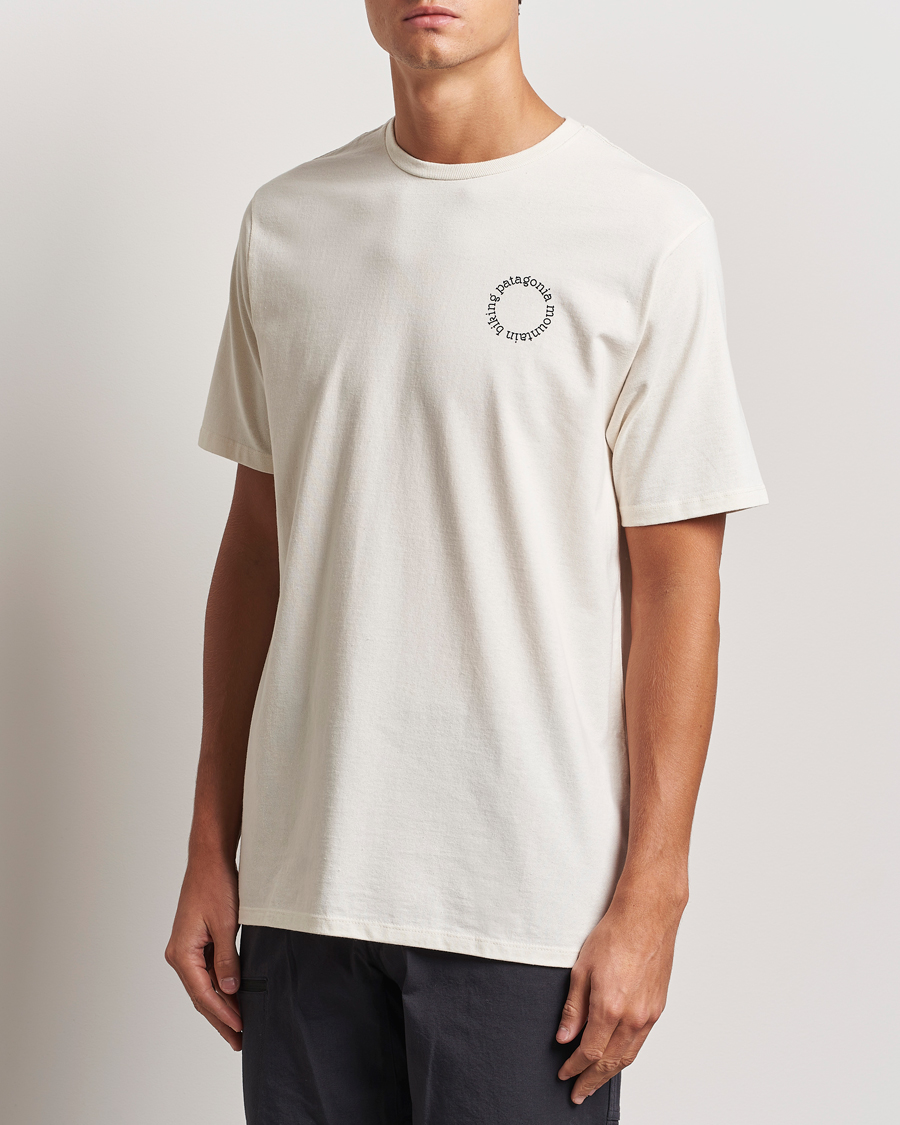 Uomini | Camicie a maniche corte | Patagonia | Spoke Stencil Responsibili T-Shirt Birch White