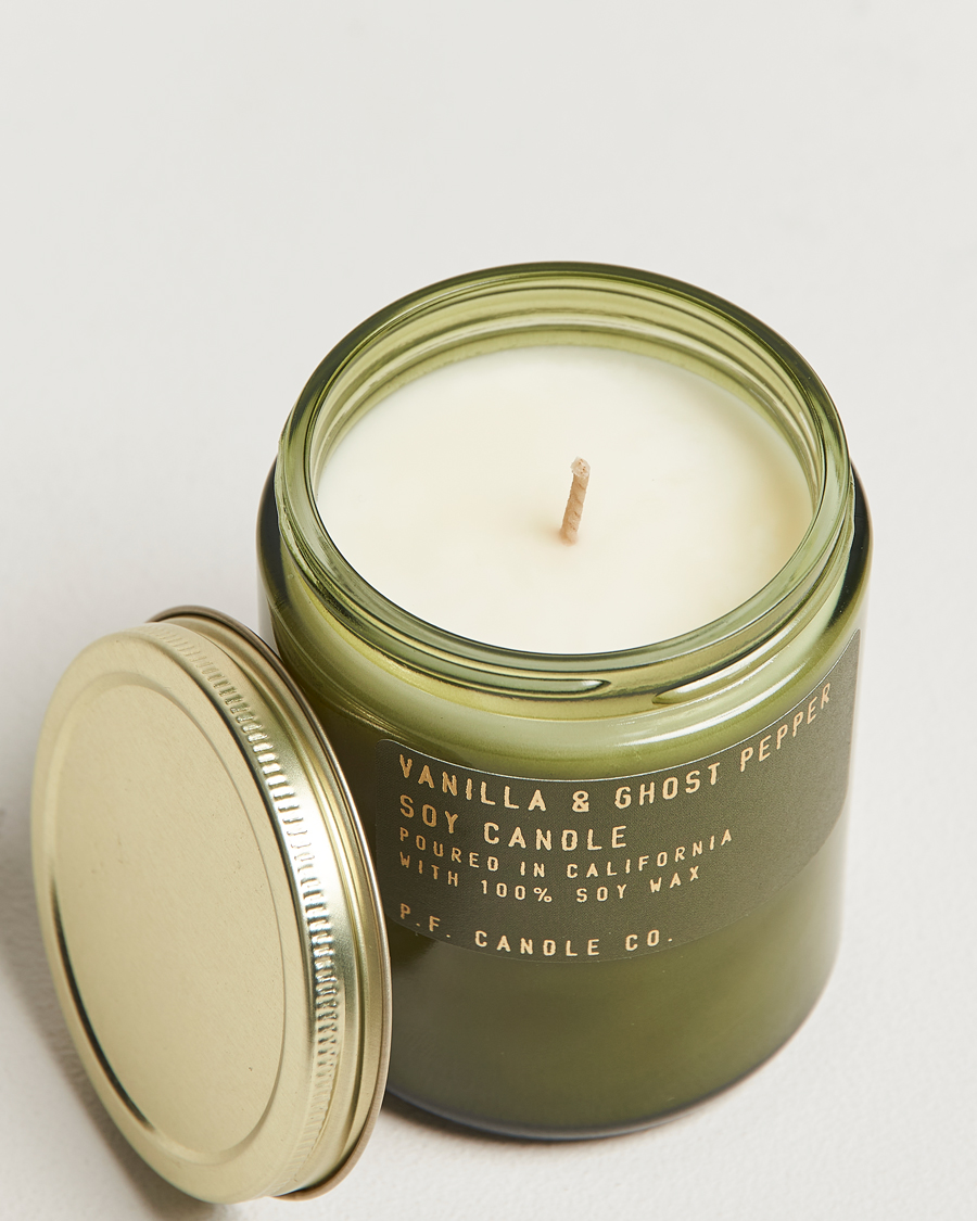 Uomini |  | P.F. Candle Co. | Soy Candle No. 18 Vanilla & Ghost Pepper 204g 