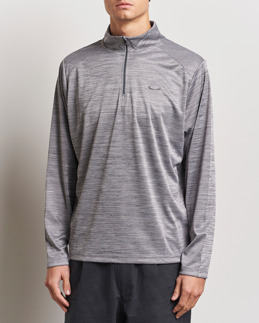 Uomini |  | Oakley | Foundational 1/4 Zip Uniform