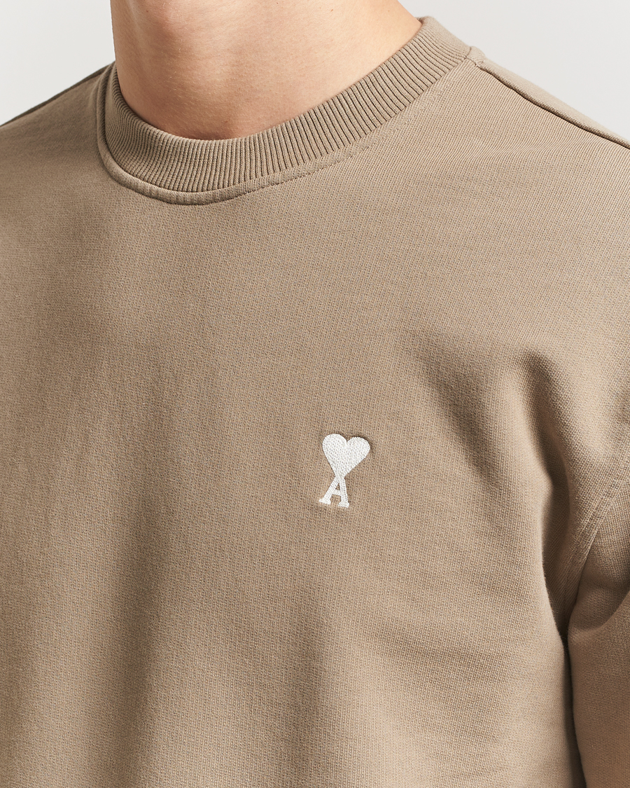 Uomini | Maglieria | AMI | Off White Heart Logo Sweatshirt Beige