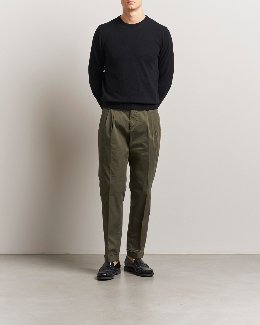 Uomini | Pantaloni | Briglia 1949 | Easy Fit Pleated Cotton Stretch Chino Olive